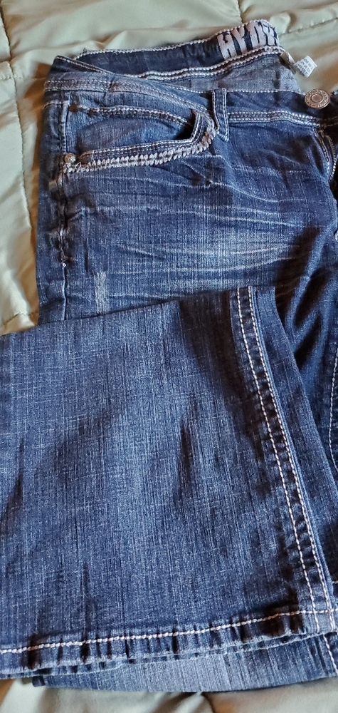 Boot cut jeans
